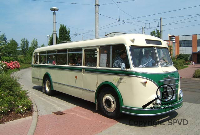 historický autobus IFA